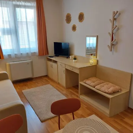 Myrelax - * Hajduszoboszlo